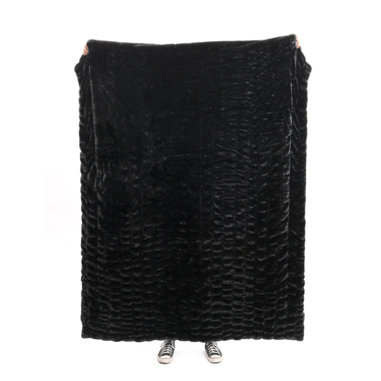 Lyla Cozy Cloud Blanket